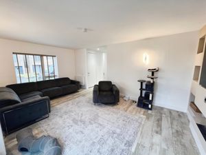 Lounge- click for photo gallery